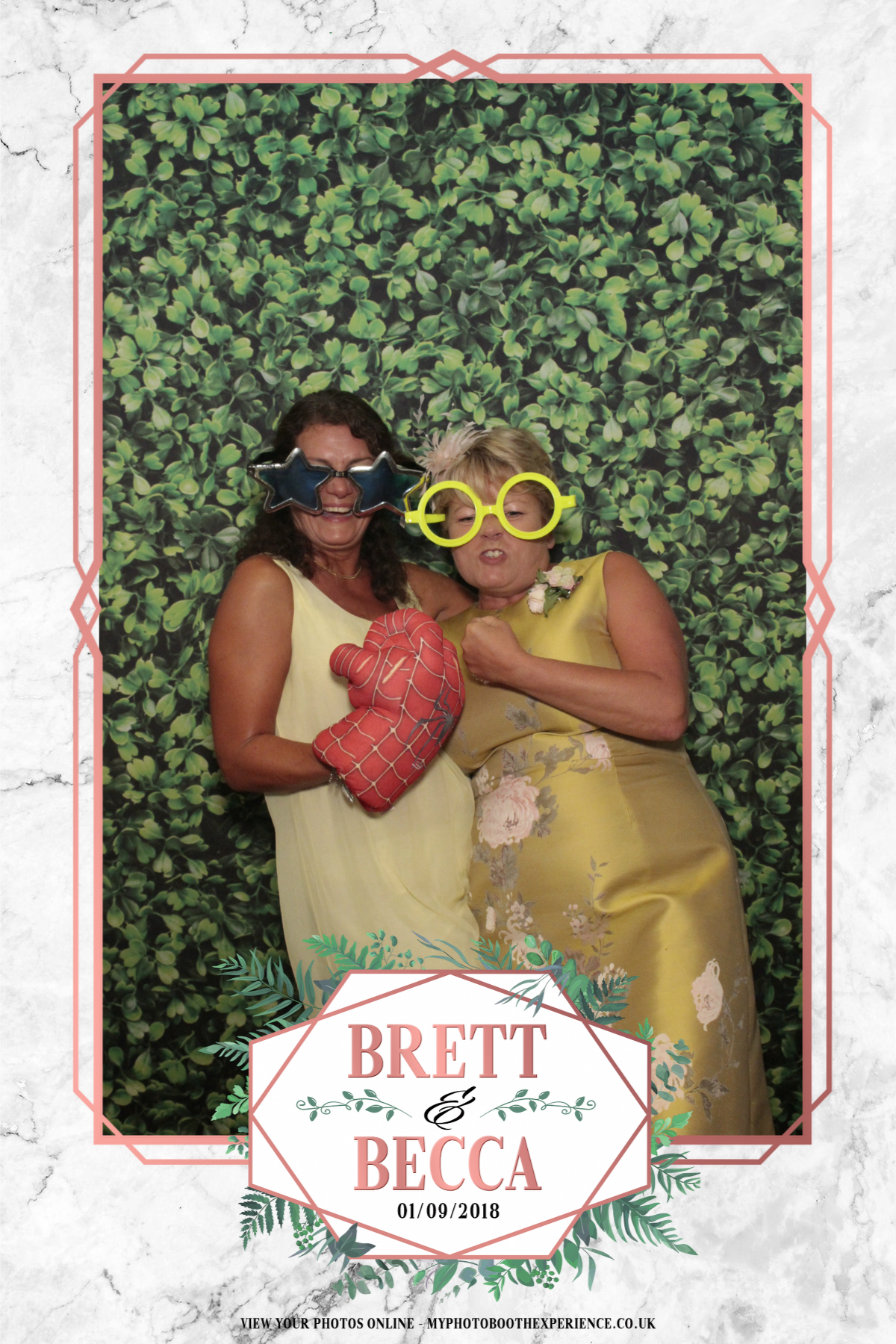 Brett & Becca's Wedding | View more photos from the event at gallery.myphotoboothexperience.co.uk/u/MyPhotoBoothExperienceLtd/Brett-Beccas-Wedding
